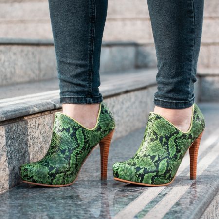 Botín Sol Color Cascabel Verde