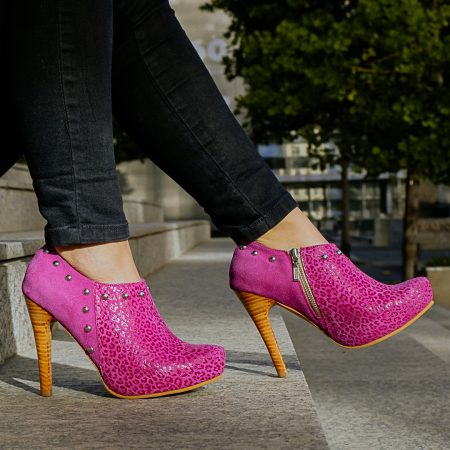 Botín Ximena Color Leopardo Fucsia/Renobuck Fucsia