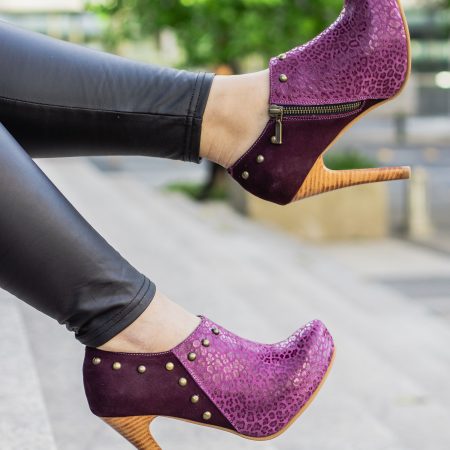 Botín Ximena Color Leopardo Morado/Obispo Morado