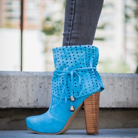 Polaina Color Renobuck Celeste